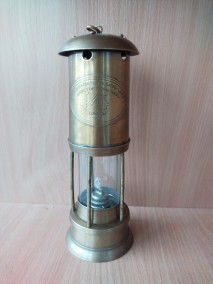 Судовая лампа &quot;Королевский флот&quot;   Судовая керосиновая, масляная лампа.
