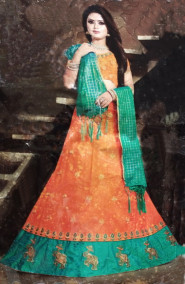 Индийский женский костюм &quot;Киран&quot; Индийский женский костюм - юбка, чоли и накидка. Размер 42