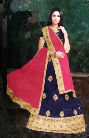 Индийский женский костюм &quot;Радхика&quot; Женский индийский наряд - юбка, чоли (блуза) и накидка. Размер 44